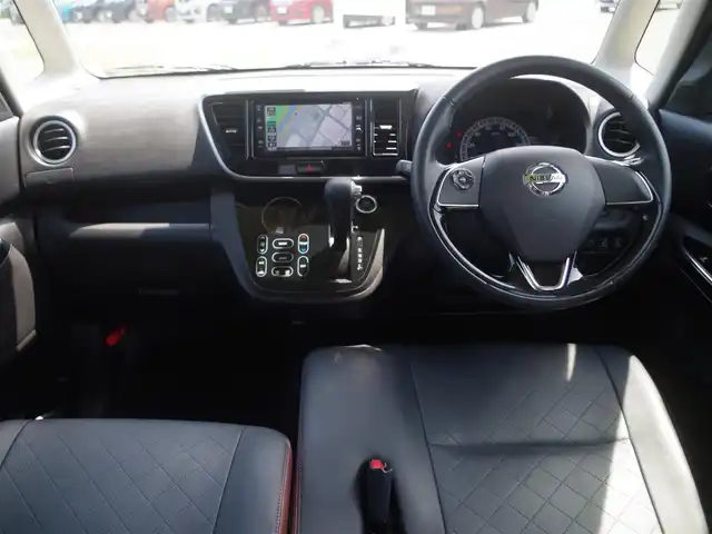 日産 デイズ ルークス ボレロ 千葉県 2018(平30)年 3.4万km ホワイトパール エマージェンシーブレーキ/両側パワースライドドア/純正メモリーナビ/地デジTV/【CD再生機能　Bluetooth接続】/アラウンドビューモニター/ドライブレコーダー/ETC/コーナーセンサー/AUTECH14インチアルミホイル/インテリジェントキー