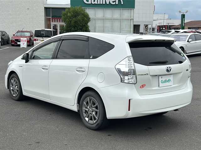 トヨタ プリウス α S チューンブラック 鹿児島県 2014(平26)年 9.3万km ホワイトパールクリスタルシャイン 純正ナビ/バックカメラ/ビルトインＥＴＣ/スマートキー/プッシュスタート/本革巻きステアリング/オートライト/ＬＥＤヘッドライト/フルセグＴＶ/ｂｌｕｅｔｏｏｔｈ接続/フルフラットシート/アイドリングストップ/オートエアコン/スマートキー/エンジンスタートボタン/ミュージックプレイヤー接続/純正フロアマット/純正アルミホイール