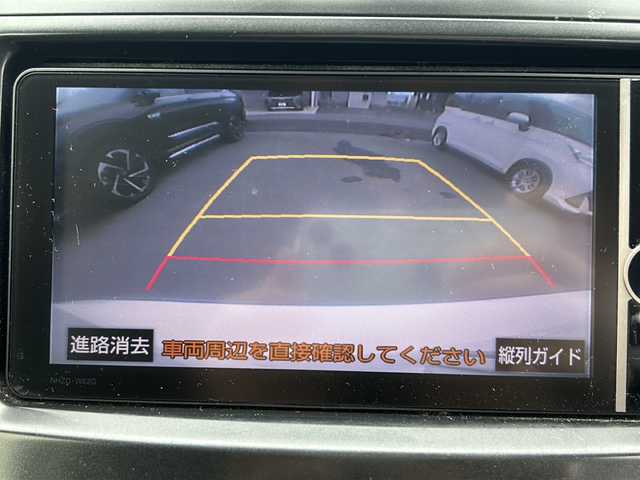トヨタ プリウス α S チューンブラック 鹿児島県 2014(平26)年 9.3万km ホワイトパールクリスタルシャイン 純正ナビ/バックカメラ/ビルトインＥＴＣ/スマートキー/プッシュスタート/本革巻きステアリング/オートライト/ＬＥＤヘッドライト/フルセグＴＶ/ｂｌｕｅｔｏｏｔｈ接続/フルフラットシート/アイドリングストップ/オートエアコン/スマートキー/エンジンスタートボタン/ミュージックプレイヤー接続/純正フロアマット/純正アルミホイール
