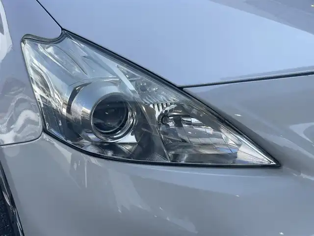 トヨタ プリウス α S チューンブラック 愛知県 2014(平26)年 9.3万km ホワイトパールクリスタルシャイン (株)IDOMが運営する【じしゃロン豊川店】の自社ローン専用車両になります。こちらは現金またはオートローンご利用時の価格です。自社ローンご希望の方は別途その旨お申付け下さい/ 純正ディーラーナビ/　◯ CD再生機能/　◯ DVD再生機能/　◯ BT対応/　◯ フルセグTV/ 革巻ステアリング/ ステアリングスイッチ/ バックカメラ/ ETC/ ウインカーミラー/ シートカバー/ プッシュスタート/ オートライト/ 純正フロアマット