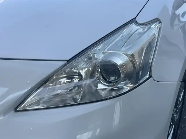 トヨタ プリウス α S チューンブラック 愛知県 2014(平26)年 9.3万km ホワイトパールクリスタルシャイン (株)IDOMが運営する【じしゃロン豊川店】の自社ローン専用車両になります。こちらは現金またはオートローンご利用時の価格です。自社ローンご希望の方は別途その旨お申付け下さい/ 純正ディーラーナビ/　◯ CD再生機能/　◯ DVD再生機能/　◯ BT対応/　◯ フルセグTV/ 革巻ステアリング/ ステアリングスイッチ/ バックカメラ/ ETC/ ウインカーミラー/ シートカバー/ プッシュスタート/ オートライト/ 純正フロアマット