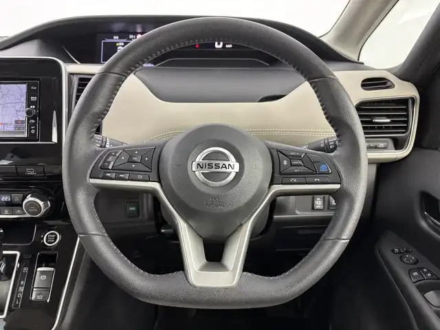 日産 セレナ ハイウェイスター V 埼玉県 2021(令3)年 5.6万km アズライトブルー 純正ナビ/ドライブレコーダー/プロパイロット/全方位カメラ/デジタルインナーミラー/ブラインドスポットモニター/両側パワースライドドア/フルセグTV/純正アルミホイール/フロアマット/USBポート/パワーステアリング/パワーウィンドウ/ETC