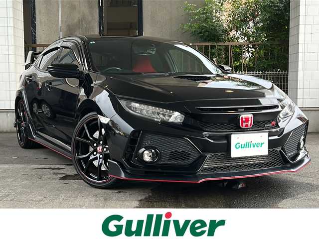 ホンダ シビック タイプR 京都府 2018(平30)年 3万km クリスタルブラックパール ６ＭＴ　/純正ギャザーズＳＤナビ/（VXM-185VFi）/AM/FM/CD/DVD再生機能/Apple CarPlay/AUX/iPod/Bluetooth/フルセグＴＶ/（走行視聴不可）/バックカメラ/純正フルエアロ/クルーズコントロール/ブレンボブレーキ/純正20インチホイール/バニティミラー/レグマッチシステム/ブレーキホールド/LEDヘッドライト/オートライト/フォグライト/社外デジタルミラー型ドライブレコーダー/前後コーナーセンサー/純正フロアマット/ステアリングスイッチ/電動格納ミラー/スペアキー1本/ダブルエアバッグ/サイドエアバッグ/カーテンエアバッグ/ABS/横滑り防止装置/盗難防止装置