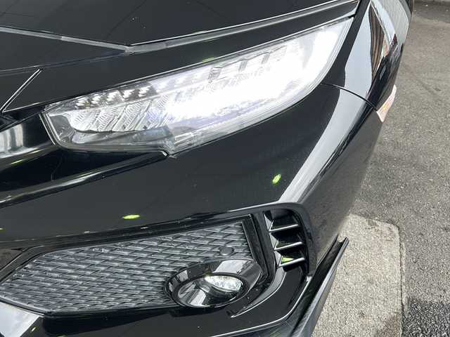 ホンダ シビック タイプR 京都府 2018(平30)年 3万km クリスタルブラックパール ６ＭＴ　/純正ギャザーズＳＤナビ/（VXM-185VFi）/AM/FM/CD/DVD再生機能/Apple CarPlay/AUX/iPod/Bluetooth/フルセグＴＶ/（走行視聴不可）/バックカメラ/純正フルエアロ/クルーズコントロール/ブレンボブレーキ/純正20インチホイール/バニティミラー/レグマッチシステム/ブレーキホールド/LEDヘッドライト/オートライト/フォグライト/社外デジタルミラー型ドライブレコーダー/前後コーナーセンサー/純正フロアマット/ステアリングスイッチ/電動格納ミラー/スペアキー1本/ダブルエアバッグ/サイドエアバッグ/カーテンエアバッグ/ABS/横滑り防止装置/盗難防止装置