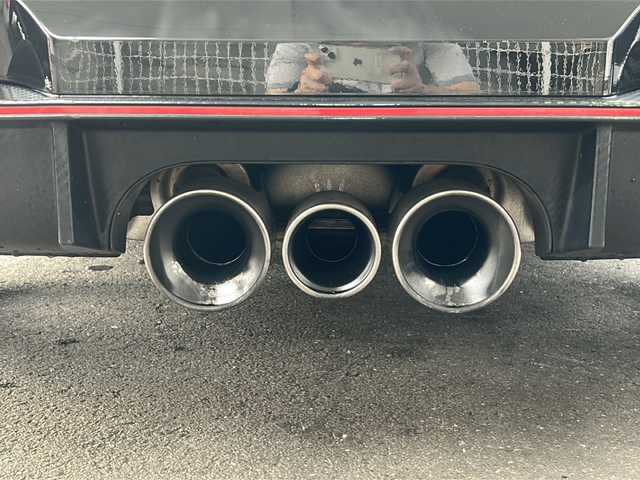 ホンダ シビック タイプR 京都府 2018(平30)年 3万km クリスタルブラックパール ６ＭＴ　/純正ギャザーズＳＤナビ/（VXM-185VFi）/AM/FM/CD/DVD再生機能/Apple CarPlay/AUX/iPod/Bluetooth/フルセグＴＶ/（走行視聴不可）/バックカメラ/純正フルエアロ/クルーズコントロール/ブレンボブレーキ/純正20インチホイール/バニティミラー/レグマッチシステム/ブレーキホールド/LEDヘッドライト/オートライト/フォグライト/社外デジタルミラー型ドライブレコーダー/前後コーナーセンサー/純正フロアマット/ステアリングスイッチ/電動格納ミラー/スペアキー1本/ダブルエアバッグ/サイドエアバッグ/カーテンエアバッグ/ABS/横滑り防止装置/盗難防止装置