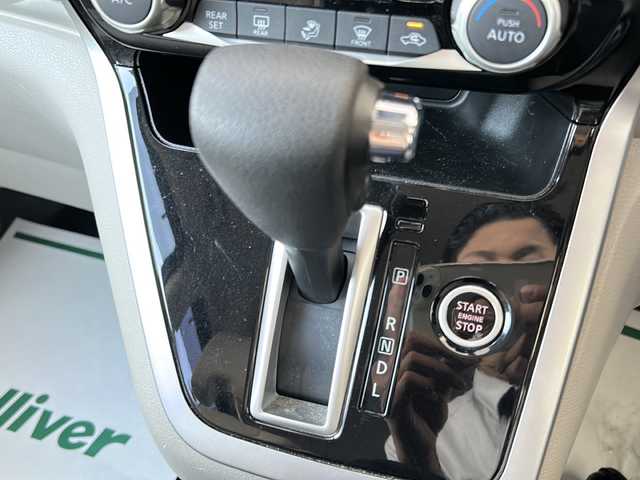 日産 セレナ S 神奈川県 2018(平30)年 11.1万km シャイニングブルー ワンオーナー/片側パワースライドドア/衝突軽減ブレーキ/クルーズコントロール/オートライト/フォグランプ/純正フロアマット/純正ドアバイザー/スペアキー×１/取扱説明書/保証書