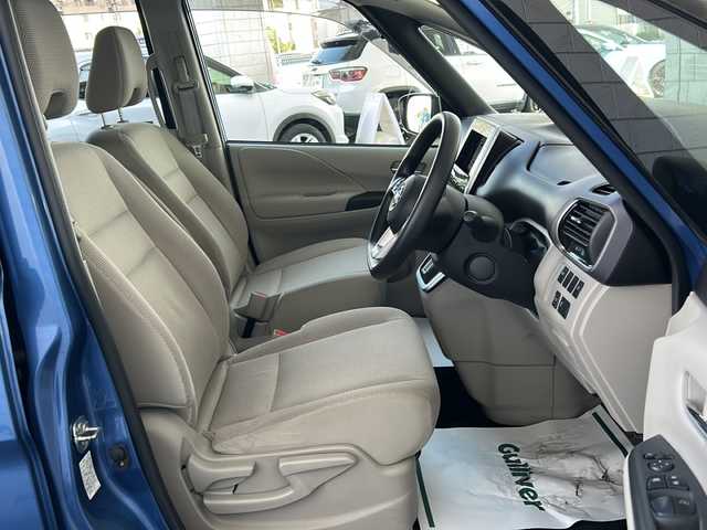 日産 セレナ S 神奈川県 2018(平30)年 11.1万km シャイニングブルー ワンオーナー/片側パワースライドドア/衝突軽減ブレーキ/クルーズコントロール/オートライト/フォグランプ/純正フロアマット/純正ドアバイザー/スペアキー×１/取扱説明書/保証書
