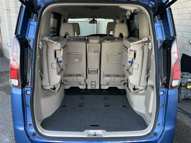 日産 セレナ S 神奈川県 2018(平30)年 11.1万km シャイニングブルー ワンオーナー/片側パワースライドドア/衝突軽減ブレーキ/クルーズコントロール/オートライト/フォグランプ/純正フロアマット/純正ドアバイザー/スペアキー×１/取扱説明書/保証書