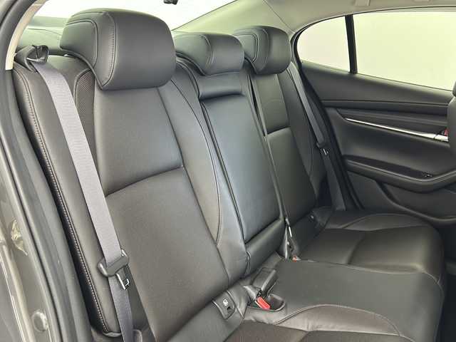 マツダ マツダ３セダン XD Lパッケージ 宮城県 2020(令2)年 6.5万km マシーングレープレミアムM 360°ビューモニター/BOSEサウンド/レザーシート/i-ACTIVSENSE /・スマートブレーキサポート/・レーンキープアシスト/・ブラインドスポットモニタリング/・オートハイビーム/・レーダークルーズコントロール/・ヘッドアップディスプレイ/純正ナビ/・CD・DVD・BT・HDMI・USB/フルセグTV/D席パワーシート/D席シートメモリー/前席シートヒーター/ステアリングヒーター/革巻きステアリング/ステアリングスイッチ/純正ドライブレコーダー（フロント）/LEDヘッドライト/ETC/プッシュスタート/スマートキー×2/電動パーキングブレーキ/純正フロアマット/純正18インチアルミホイール/ドアバイザー/////