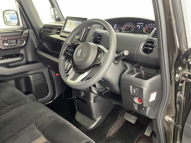 ホンダ Ｎ ＢＯＸ カスタム G L 宮崎県 2019(平31)年 2.8万km プレミアムグラマラスブロンズP 禁煙車/社外ナビTV/（ストラーダ/CN-E310D/CD/DVD/Bluetooth/フルセグTV)/社外バックカメラ/純正ビルトインETC/純正LEDオートライト/純正LEDフォグ/純正14インチアルミ/純正エアロ/純正ルーフエンドスポイラー/純正フロアマット/左側電動スライドドア/ウインカードアミラー/オートエアコン（プラズマクラスター）/フロントハーフシェイドガラス/スマートキー/プッシュエンジンスタート/スペアキー/新車時保証書/取扱い説明書