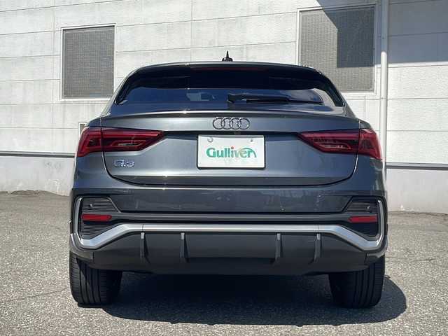 アウディ Ｑ３ SB 35TFSI Sライン 福井県 2023(令5)年 1.1万km デイトナグレーパールエフェクト Sライン/ターボ/メーカー純正ナビゲーション/（Bluetooth）/360°カメラ/アダプティブクルーズコントロール/レーンキープアシスト/プリクラッシュセーフティ/純正19インチアルミホイール/クリアランスソナー /パワーバックドア/前席パワーシート /エアーシート/シートヒーター /LEDヘッドライト/ハーフレザーシート/パドルシフト/LIMスイッチ/ドライブレコーダー /ETC2.0(ビルトイン)/アイドリングストップ/オートライト/ミラーヒーター/オートリトラミラー /プッシュスタート/スマートキー/保証書/取扱説明書