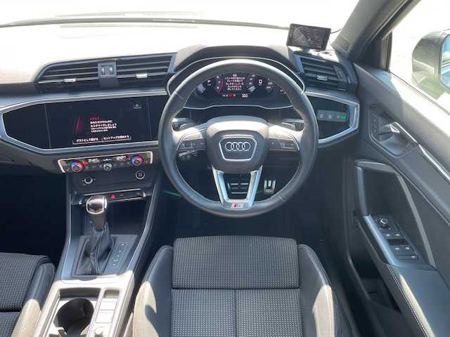 アウディ Ｑ３ SB 35TFSI Sライン 福井県 2023(令5)年 1.1万km デイトナグレーパールエフェクト Sライン/ターボ/メーカー純正ナビゲーション/（Bluetooth）/360°カメラ/アダプティブクルーズコントロール/レーンキープアシスト/プリクラッシュセーフティ/純正19インチアルミホイール/クリアランスソナー /パワーバックドア/前席パワーシート /エアーシート/シートヒーター /LEDヘッドライト/ハーフレザーシート/パドルシフト/LIMスイッチ/ドライブレコーダー /ETC2.0(ビルトイン)/アイドリングストップ/オートライト/ミラーヒーター/オートリトラミラー /プッシュスタート/スマートキー/保証書/取扱説明書
