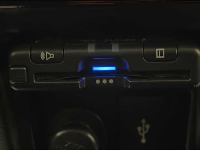 三菱 デリカＤ：５ ジャスパー 宮崎県 2023(令5)年 1.2万km グラファイトグレーメタリック/ブラックマイカ 禁煙車/衝突被害軽減ブレーキ/純正10.1型ナビ/（CD/DVD/Bluetooth/MSV/HDMI/AUX)/純正LEDオートライト/純正LEDフォグ/純正18インチアルミ/純正フロアマット/社外革調シートカバー/社外ドライブレコーダー/両側電動スライドドア/パワーバックドア/アダプティブクルーズコントロール/レーンディパーチャーアラート/ブラインドスポットモニター/パノラミックビューモニター/電子パーキング/オートホールド/クリアランスソナー/パドルシフト/ステアリングヒーター/デュアルオートエアコン/本革巻ハンドル/運転席パワーシート/前席シートヒーター/スマートキー/プッシュエンジンスタート/新車時保証書/取扱い説明書