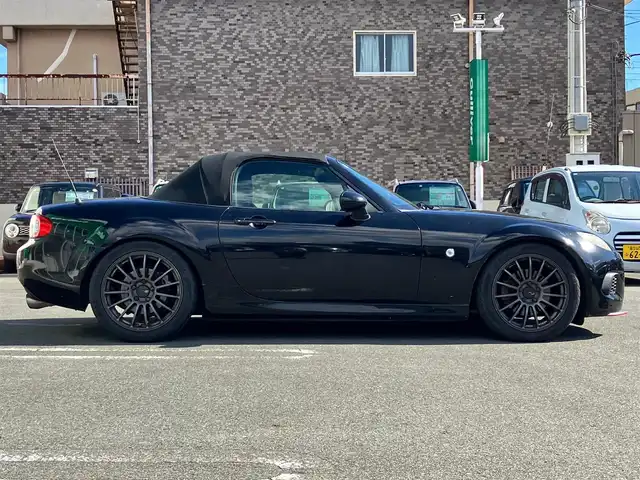 マツダ ロードスター RS 静岡県 2012(平24)年 10万km ブリリアントブラック リモコンキー/オートエアコン/SDナビ（CD/DVD/BT/フルセグ）/ETC/純正フロアマット/ADVAN Racingアルミホイール/レザーシート/D席N席シートヒーター(温度５段調整機能付）/横滑り防止装置/Wエアバッグ/ガラス製リアウインドー付Ｚ型ソフトトップ（クロス／ブラック）/サイドドアトリムアームレストソフトパッド（合成皮革）/センターコンソールリッドソフトパッド（合成皮革）