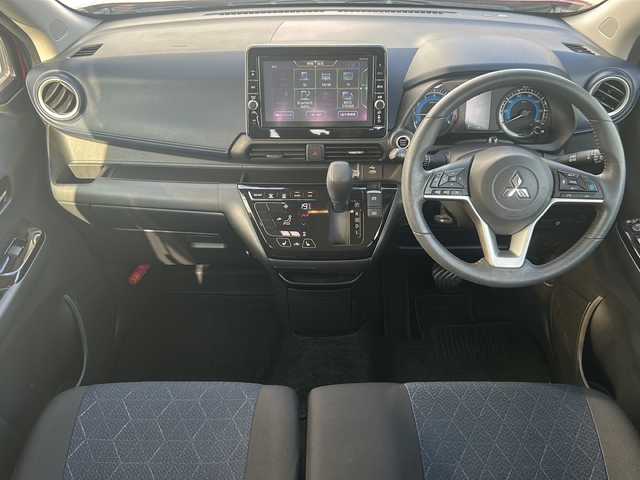 三菱 ｅＫクロス T 三重県 2019(令1)年 4.7万km アメジストブラック/レッドM ワンオーナー/先進安全パッケージ/先進快適パッケージ/純正９インチナビ、フルセグTV/純正CD、DVD再生、Bluetooth、AUX/純正前後ドラレコ/純正アルミ15インチ/全方位カメラ/前席シートヒーター/追従型クルーズコントロール/デジタルインナーミラー/コーナーセンサー/アイドリングストップ/スマートキー×２本/プッシュスタート/ルーフレール/ステアリングリモコン/オートホールド/LEDオートライト/フォグランプ/アイドリングストップ/USB給電/ETC/フロアマット/ドアバイザー/４WD/禁煙車/保証書、取説