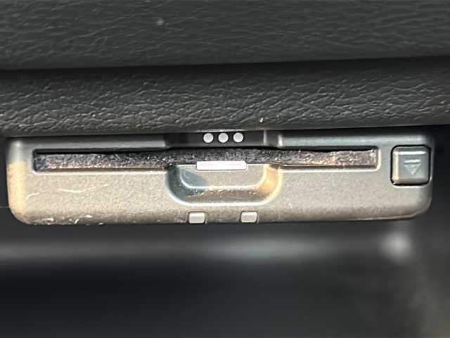 三菱 ｅＫクロス T 三重県 2019(令1)年 4.7万km アメジストブラック/レッドM ワンオーナー/先進安全パッケージ/先進快適パッケージ/純正９インチナビ、フルセグTV/純正CD、DVD再生、Bluetooth、AUX/純正前後ドラレコ/純正アルミ15インチ/全方位カメラ/前席シートヒーター/追従型クルーズコントロール/デジタルインナーミラー/コーナーセンサー/アイドリングストップ/スマートキー×２本/プッシュスタート/ルーフレール/ステアリングリモコン/オートホールド/LEDオートライト/フォグランプ/アイドリングストップ/USB給電/ETC/フロアマット/ドアバイザー/４WD/禁煙車/保証書、取説