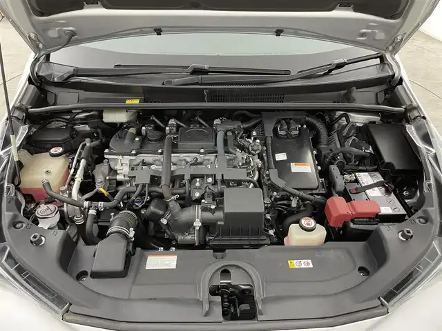 トヨタ プリウス E 千葉県 2017(平29)年 6.8万km シルバーM 純正ナビ/・NSCD-W66/・CD/BT/ワンセグ/バックカメラ/レーダークルーズコントロール/ビルトインETC/LDA/スペアキー/LEDヘッドライト/オートライト