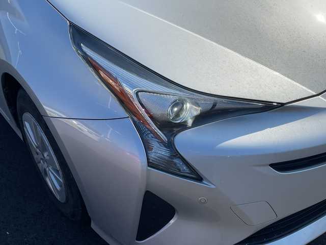 トヨタ プリウス E 千葉県 2017(平29)年 6.8万km シルバーM 純正ナビ/・NSCD-W66/・CD/BT/ワンセグ/バックカメラ/レーダークルーズコントロール/ビルトインETC/LDA/スペアキー/LEDヘッドライト/オートライト