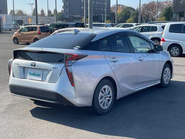 トヨタ プリウス E 千葉県 2017(平29)年 6.8万km シルバーM 純正ナビ/・NSCD-W66/・CD/BT/ワンセグ/バックカメラ/レーダークルーズコントロール/ビルトインETC/LDA/スペアキー/LEDヘッドライト/オートライト