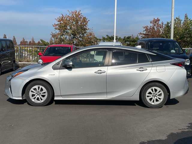 トヨタ プリウス E 千葉県 2017(平29)年 6.8万km シルバーM 純正ナビ/・NSCD-W66/・CD/BT/ワンセグ/バックカメラ/レーダークルーズコントロール/ビルトインETC/LDA/スペアキー/LEDヘッドライト/オートライト