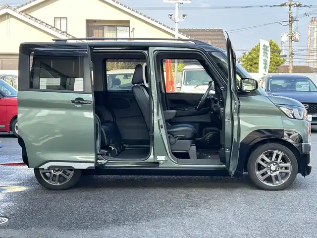 三菱 デリカミニ T プレミアム 大分県 2024(令6)年 2.9万km 緑 〇ワンオーナー/〇ハーフレザーシート/〇純正メモリーナビ（MM223D-LM）/　ラジオ・BT・USB/〇全方位カメラ/〇ETC/〇純正LEDヘッドライト/〇純正フォグランプ/〇スマートキー/〇エンジンプッシュスタート/〇パドルシフト/〇ACC/〇LKA/〇MI-PILOT/〇両側パワースライドドア/〇ルーフレール/〇アイドリングストップ/〇ステアリングヒーター/〇ステアリングスイッチ/〇フロアマット/〇ドアバイザー/〇プライバシーガラス/〇前後ドライブレコーダー/〇ウインカーミラー/〇保証書/〇取扱説明書/〇スペアキー