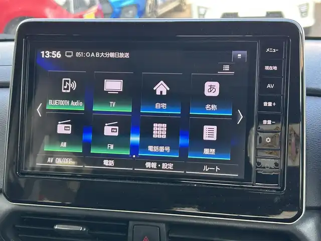 三菱 デリカミニ T プレミアム 大分県 2024(令6)年 2.9万km 緑 〇ワンオーナー/〇ハーフレザーシート/〇純正メモリーナビ（MM223D-LM）/　ラジオ・BT・USB/〇全方位カメラ/〇ETC/〇純正LEDヘッドライト/〇純正フォグランプ/〇スマートキー/〇エンジンプッシュスタート/〇パドルシフト/〇ACC/〇LKA/〇MI-PILOT/〇両側パワースライドドア/〇ルーフレール/〇アイドリングストップ/〇ステアリングヒーター/〇ステアリングスイッチ/〇フロアマット/〇ドアバイザー/〇プライバシーガラス/〇前後ドライブレコーダー/〇ウインカーミラー/〇保証書/〇取扱説明書/〇スペアキー