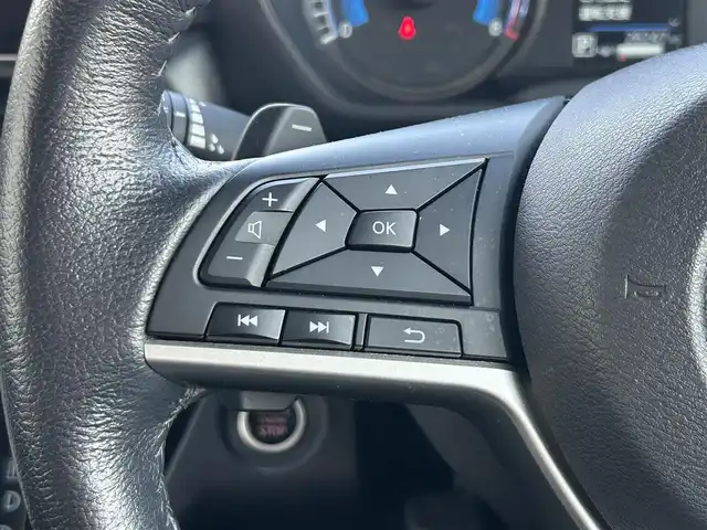 三菱 デリカミニ T プレミアム 大分県 2024(令6)年 2.9万km 緑 〇ワンオーナー/〇ハーフレザーシート/〇純正メモリーナビ（MM223D-LM）/　ラジオ・BT・USB/〇全方位カメラ/〇ETC/〇純正LEDヘッドライト/〇純正フォグランプ/〇スマートキー/〇エンジンプッシュスタート/〇パドルシフト/〇ACC/〇LKA/〇MI-PILOT/〇両側パワースライドドア/〇ルーフレール/〇アイドリングストップ/〇ステアリングヒーター/〇ステアリングスイッチ/〇フロアマット/〇ドアバイザー/〇プライバシーガラス/〇前後ドライブレコーダー/〇ウインカーミラー/〇保証書/〇取扱説明書/〇スペアキー