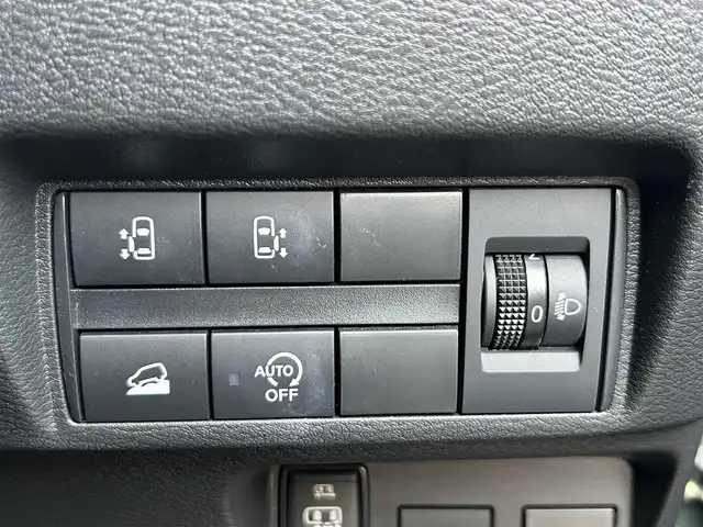 三菱 デリカミニ T プレミアム 大分県 2024(令6)年 2.9万km 緑 〇ワンオーナー/〇ハーフレザーシート/〇純正メモリーナビ（MM223D-LM）/　ラジオ・BT・USB/〇全方位カメラ/〇ETC/〇純正LEDヘッドライト/〇純正フォグランプ/〇スマートキー/〇エンジンプッシュスタート/〇パドルシフト/〇ACC/〇LKA/〇MI-PILOT/〇両側パワースライドドア/〇ルーフレール/〇アイドリングストップ/〇ステアリングヒーター/〇ステアリングスイッチ/〇フロアマット/〇ドアバイザー/〇プライバシーガラス/〇前後ドライブレコーダー/〇ウインカーミラー/〇保証書/〇取扱説明書/〇スペアキー