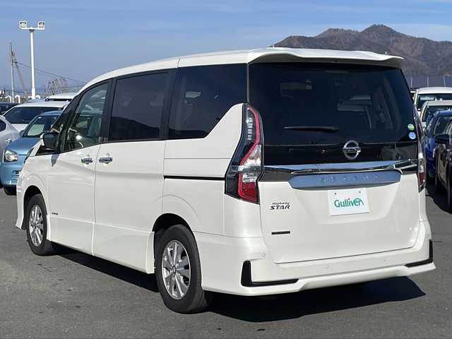 日産 セレナ ハイウェイスター V 山梨県 2020(令2)年 3.9万km ブリリアントホワイトパール 純正10インチナビ/地デジTV/純正CD/DVD/Bluetooth/バック/全方位カメラ/両側パワースライドドア/アダプティブLEDヘッドライト/セーフティパックA/シートヒーター/ステアリングヒーター/純正15インチAW/ETC/スマートキー