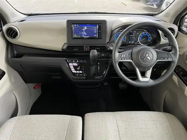 三菱 ｅＫワゴン G 青森県 2021(令3)年 0.4万km シルキーホワイト ワンオーナー /4WD/社外メモリナビ/ (CD/DVD/BT)/ワンセグTV/バックカメラ/コーナーセンサー/前席シートヒーター /ステアリングリモコン/社外ドライブレコーダー/オートライト/衝突軽減ブレーキ/車線逸脱警報/ふらつき警報/先行車発進お知らせ/標識認識/純正ドアバイザー/純正フロアマット/14インチ社外アルミホイール/積込タイヤ/取扱説明書/保証書