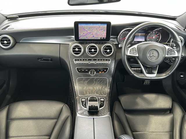 メルセデス・ベンツ Ｃ２００ アバンギャルド AMGライン 愛媛県 2016(平28)年 6.5万km 白 登録時走行距離64719km/純正ナビ/ビルトインETC/バックカメラ/フルセグTV/Bluetooth接続/CD、DVD再生/クルーズコントロール/レザーシート/D席パワーシート/前席シートヒーター/前後ドライブレコーダー/パドルシフト/ステアリングアシスト/オートライト/純正18インチアルミホイール