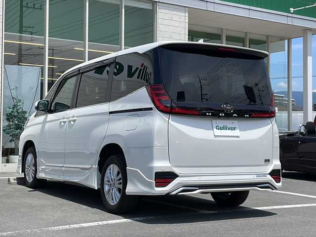 トヨタ ノア ハイブリッド S－Z 静岡県 2024(令6)年 0.1万km ホワイトパールクリスタルシャイン スマートキー/プッシュスタート/純正10.5インチナビ/　フルセグTV/BTオーディオ/Miracast/DVD/全方位カメラ/デジタルインナーミラー/4WD/寒冷地仕様/ハンドルヒーター/ステアリングスイッチ/AC100V電源/オートホールド/パーキングアシスト/前後コーナーセンサー/LEDヘッドライト