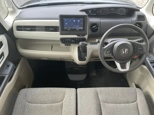 ホンダ Ｎ ＢＯＸ G L ホンダセンシング 秋田県 2019(平31)年 8.6万km クリスタルブラックパール (株)IDOMが運営する【じしゃロン 秋田店】の自社ローン専用車両になります。こちらは現金またはオートローンご利用時の価格です。自社ローンご希望の方は別途その旨お申付け下さい/４WD/スマートキー/ホンダセンシング/社外ナビ/フルセグテレビ/バックカメラ/ビルトインETC/片側パワースライドドア