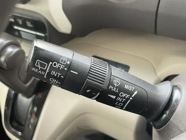 ホンダ Ｎ ＢＯＸ G L ホンダセンシング 秋田県 2019(平31)年 8.6万km クリスタルブラックパール (株)IDOMが運営する【じしゃロン 秋田店】の自社ローン専用車両になります。こちらは現金またはオートローンご利用時の価格です。自社ローンご希望の方は別途その旨お申付け下さい/４WD/スマートキー/ホンダセンシング/社外ナビ/フルセグテレビ/バックカメラ/ビルトインETC/片側パワースライドドア