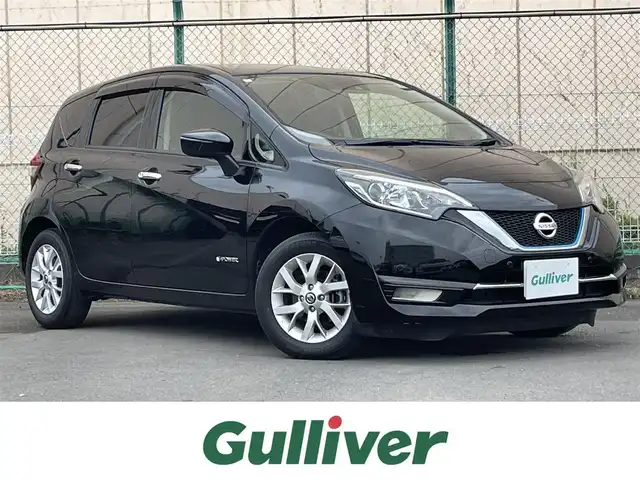 日産 ノート e－パワー X 東京都 2019(令1)年 8.1万km スーパーブラック 純正ナビ/バックモニター/エマージェンシーブレーキ/車線逸脱警報/ソナー/クルーズコントロール/ETC/車両接近警報装置/横滑り防止措置/スマートキー/オートエアコン/Pスタート/オートライト