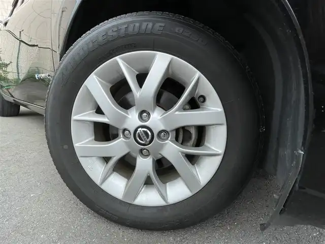 日産 ノート e－パワー X 東京都 2019(令1)年 8.1万km スーパーブラック 純正ナビ/バックモニター/エマージェンシーブレーキ/車線逸脱警報/ソナー/クルーズコントロール/ETC/車両接近警報装置/横滑り防止措置/スマートキー/オートエアコン/Pスタート/オートライト