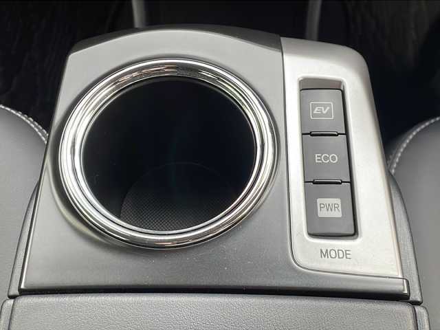 トヨタ プリウス α 岐阜県 2016(平28)年 3万km パール 登録時29278km/純正８インチナビ　/フルセグＴＶ　/バックモニター /クルーズコントロール /LEDヘッドライト /フォグランプ /オートマチックハイビーム /パワーシート /純正フロアマット /純正アルミホイール /レーンキープアシスト/ハーフレザーシート/ETC/スマートキー/スペアキー/プッシュスタート/ABS/横滑り防止装置/盗難防止装置/カーテンエアバッグ