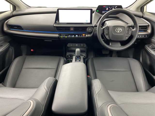 トヨタ プリウス Z 道央・札幌 2023(令5)年 1.6万km プラチナホワイトパールマイカ ・4WD/・寒冷地仕様/・ガラスルーフ/・純正ディスプレイオーディオ/・ナビ&BT&Miracast&フルセグTV/・全方位カメラ/・パワーバックドア/・デジタルインナーミラー/・トヨタセーフティセンス/・レーダークルーズコントロール/・ブラインドスポットモニター/・レザーシート/・D席メモリ機能付パワーシート/・前席シートヒーター&ベンチレーション/・ステアリングヒーター/・置くだけ充電/・AC100V/・ビルトインETC2.0/・クリアランスソナー/・LEDヘッドライト/・オートライト/・オートマチックハイビーム/・スマートキー/・モデリスタ19インチAW