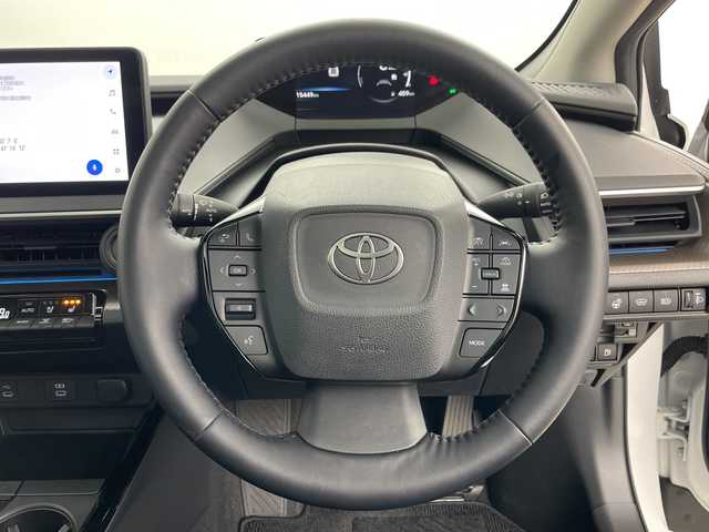 トヨタ プリウス Z 道央・札幌 2023(令5)年 1.6万km プラチナホワイトパールマイカ ・4WD/・寒冷地仕様/・ガラスルーフ/・純正ディスプレイオーディオ/・ナビ&BT&Miracast&フルセグTV/・全方位カメラ/・パワーバックドア/・デジタルインナーミラー/・トヨタセーフティセンス/・レーダークルーズコントロール/・ブラインドスポットモニター/・レザーシート/・D席メモリ機能付パワーシート/・前席シートヒーター&ベンチレーション/・ステアリングヒーター/・置くだけ充電/・AC100V/・ビルトインETC2.0/・クリアランスソナー/・LEDヘッドライト/・オートライト/・オートマチックハイビーム/・スマートキー/・モデリスタ19インチAW