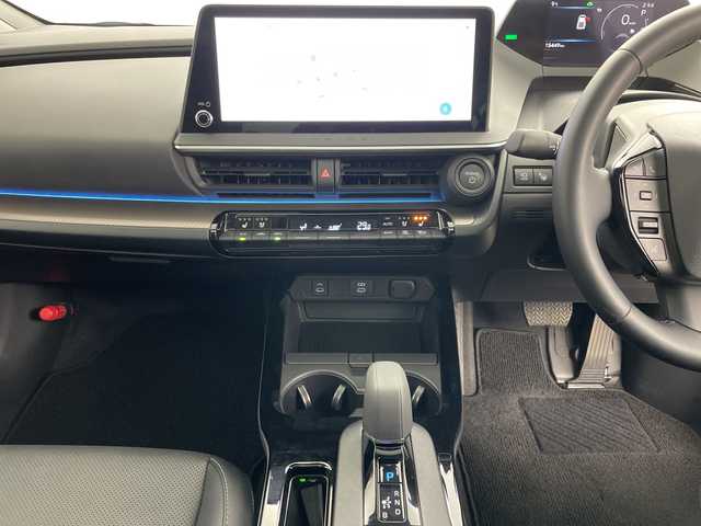 トヨタ プリウス Z 道央・札幌 2023(令5)年 1.6万km プラチナホワイトパールマイカ ・4WD/・寒冷地仕様/・ガラスルーフ/・純正ディスプレイオーディオ/・ナビ&BT&Miracast&フルセグTV/・全方位カメラ/・パワーバックドア/・デジタルインナーミラー/・トヨタセーフティセンス/・レーダークルーズコントロール/・ブラインドスポットモニター/・レザーシート/・D席メモリ機能付パワーシート/・前席シートヒーター&ベンチレーション/・ステアリングヒーター/・置くだけ充電/・AC100V/・ビルトインETC2.0/・クリアランスソナー/・LEDヘッドライト/・オートライト/・オートマチックハイビーム/・スマートキー/・モデリスタ19インチAW