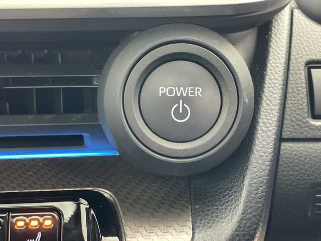 トヨタ プリウス Z 道央・札幌 2023(令5)年 1.6万km プラチナホワイトパールマイカ ・4WD/・寒冷地仕様/・ガラスルーフ/・純正ディスプレイオーディオ/・ナビ&BT&Miracast&フルセグTV/・全方位カメラ/・パワーバックドア/・デジタルインナーミラー/・トヨタセーフティセンス/・レーダークルーズコントロール/・ブラインドスポットモニター/・レザーシート/・D席メモリ機能付パワーシート/・前席シートヒーター&ベンチレーション/・ステアリングヒーター/・置くだけ充電/・AC100V/・ビルトインETC2.0/・クリアランスソナー/・LEDヘッドライト/・オートライト/・オートマチックハイビーム/・スマートキー/・モデリスタ19インチAW