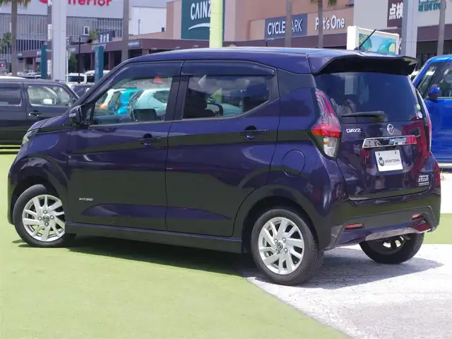 日産 デイズ ハイウェイスターX 千葉県 2020(令2)年 4.8万km アメジストパープル エマージェンシーブレーキ/純正SDナビ/地デジTV/【DVD/CD再生機能】/アラウンドビューモニター/ドライブレコーダー/革巻きステアリング/ステアリングスイッチ/ETC（2.0）/LEDヘッドライト/フォグライト/ウインカーミラー/コーナーセンサー/純正14インチアルミホイル/サイド/カーテンエアバッグ/インテリジェントキー