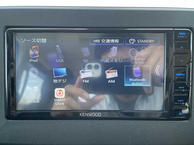 三菱 デリカミニ T プレミアム 熊本県 2024(令6)年 0.7万km アメジストブラック/レッドM 社外ナビ（NDV-D710)/BT/CD/DVD/USB/AM/FM/バックカメラ/全方位カメラ/デジタルルームミラー/両側パワースライドドア/ビルトインETC/前方ドラレコ/本革巻きステアリング/・ステアリングリモコン/・ステアリングヒーター/・パドルシフト/ハーフレザーシート/・D/Nシートヒーター/・シートカバー/ヒルディセントコントロール/e-Assist/・衝突軽減ブレーキ/・踏み間違い防止アシスト/・車線逸脱防止支援機能/・ふらつき警報/・前方衝突予測機能/・標識認識システム/・先行車発進通知/マイパイロット/・レーダークルーズコントロール/・車線維持支援機能/電子パーキングブレーキ/オートブレーキホールド/パーキングセンサー/後席サーキュレーター/・プラズマクラスター/ロールサンシェード/プッシュスタート/スマートキー/電動格納ミラー/・ミラーウィンカー/純正ドアバイザー/社外フロアマット/LEDヘッドライト/・LEDフォグライト