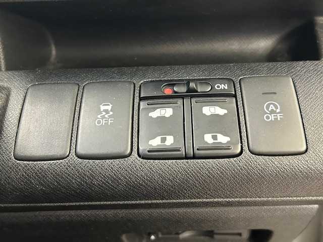 ホンダ ステップワゴン スパーダ Z クールスピリット 静岡県 2012(平24)年 10.4万km ホワイトオーキッドパール (株)IDOMが運営する【じしゃロン浜松店】の自社ローン専用車両になりますこちらは現金またはオートローンご利用時の価格です。自社ローンご希望の方は別途その旨お申付け下さい/HDDナビ/フルセグテレビ/バックカメラ/フリップダウンモニター/クルーズコントロール/両側パワースライドドア/HID/オートライト/ETC/電動格納ミラー/アイドリングストップ/ウィンカーミラー/ドアバイザー/社外アルミホイール