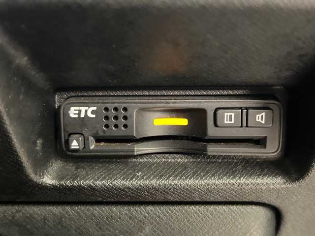 ホンダ ステップワゴン スパーダ Z クールスピリット 静岡県 2012(平24)年 10.4万km ホワイトオーキッドパール (株)IDOMが運営する【じしゃロン浜松店】の自社ローン専用車両になりますこちらは現金またはオートローンご利用時の価格です。自社ローンご希望の方は別途その旨お申付け下さい/HDDナビ/フルセグテレビ/バックカメラ/フリップダウンモニター/クルーズコントロール/両側パワースライドドア/HID/オートライト/ETC/電動格納ミラー/アイドリングストップ/ウィンカーミラー/ドアバイザー/社外アルミホイール