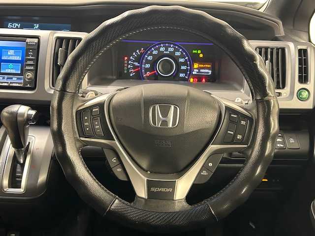 ホンダ ステップワゴン スパーダ Z クールスピリット 静岡県 2012(平24)年 10.4万km ホワイトオーキッドパール (株)IDOMが運営する【じしゃロン浜松店】の自社ローン専用車両になりますこちらは現金またはオートローンご利用時の価格です。自社ローンご希望の方は別途その旨お申付け下さい/HDDナビ/フルセグテレビ/バックカメラ/フリップダウンモニター/クルーズコントロール/両側パワースライドドア/HID/オートライト/ETC/電動格納ミラー/アイドリングストップ/ウィンカーミラー/ドアバイザー/社外アルミホイール