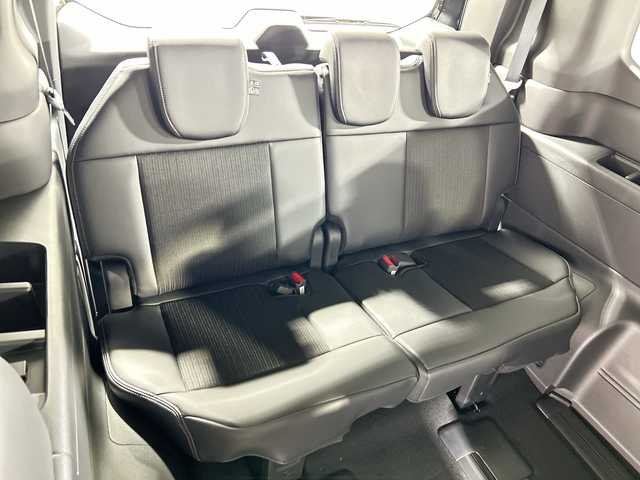 ホンダ ステップワゴン スパーダ eHEV 神奈川県 2025(令7)年 0.1千km クリスタルブラックパール 登録済未使用車/ホンダセンシング/純正11.4Honda CONNECTナビ 【LXM-247VFLi】/・BT/フルセグTV/CD/DVD/USB/AppleCarPlay/AndroidAuto/SD/バックカメラ/ハーフレザーシート/シートヒーター(D/N)/オットマン/両側電動スライドドア/電動サイドブレーキ/オートブレーキホールド/ECON/パワーバックドア/ヘッドライトレベライザー/BSM/革巻きステアリング/ステアリングスイッチ/パドルシフト/LEDヘッドライト/フォグランプ/電動格納ミラー/ウィンカーミラー/スマートキー/スペアキー/プッシュスタートボタン/純正16インチアルミホイール