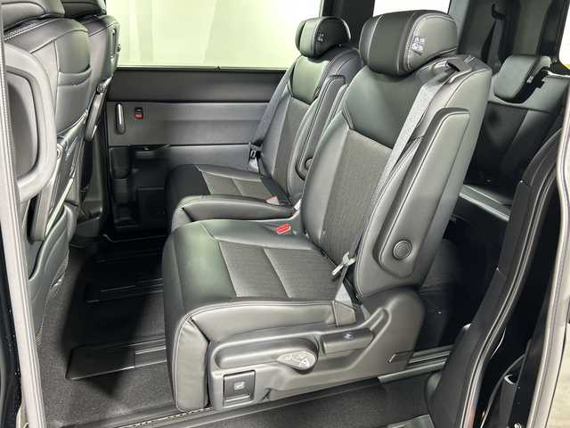 ホンダ ステップワゴン スパーダ eHEV 神奈川県 2025(令7)年 0.1千km クリスタルブラックパール 登録済未使用車/ホンダセンシング/純正11.4Honda CONNECTナビ 【LXM-247VFLi】/・BT/フルセグTV/CD/DVD/USB/AppleCarPlay/AndroidAuto/SD/バックカメラ/ハーフレザーシート/シートヒーター(D/N)/オットマン/両側電動スライドドア/電動サイドブレーキ/オートブレーキホールド/ECON/パワーバックドア/ヘッドライトレベライザー/BSM/革巻きステアリング/ステアリングスイッチ/パドルシフト/LEDヘッドライト/フォグランプ/電動格納ミラー/ウィンカーミラー/スマートキー/スペアキー/プッシュスタートボタン/純正16インチアルミホイール