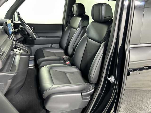 ホンダ ステップワゴン スパーダ eHEV 神奈川県 2025(令7)年 0.1千km クリスタルブラックパール 登録済未使用車/ホンダセンシング/純正11.4Honda CONNECTナビ 【LXM-247VFLi】/・BT/フルセグTV/CD/DVD/USB/AppleCarPlay/AndroidAuto/SD/バックカメラ/ハーフレザーシート/シートヒーター(D/N)/オットマン/両側電動スライドドア/電動サイドブレーキ/オートブレーキホールド/ECON/パワーバックドア/ヘッドライトレベライザー/BSM/革巻きステアリング/ステアリングスイッチ/パドルシフト/LEDヘッドライト/フォグランプ/電動格納ミラー/ウィンカーミラー/スマートキー/スペアキー/プッシュスタートボタン/純正16インチアルミホイール