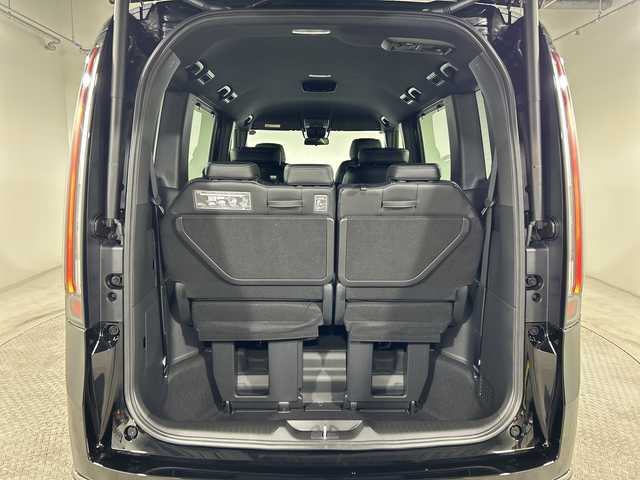 ホンダ ステップワゴン スパーダ eHEV 神奈川県 2025(令7)年 0.1千km クリスタルブラックパール 登録済未使用車/ホンダセンシング/純正11.4Honda CONNECTナビ 【LXM-247VFLi】/・BT/フルセグTV/CD/DVD/USB/AppleCarPlay/AndroidAuto/SD/バックカメラ/ハーフレザーシート/シートヒーター(D/N)/オットマン/両側電動スライドドア/電動サイドブレーキ/オートブレーキホールド/ECON/パワーバックドア/ヘッドライトレベライザー/BSM/革巻きステアリング/ステアリングスイッチ/パドルシフト/LEDヘッドライト/フォグランプ/電動格納ミラー/ウィンカーミラー/スマートキー/スペアキー/プッシュスタートボタン/純正16インチアルミホイール